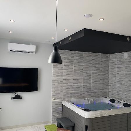 Appartement spa gingko, N1 Valenciennes, Wifi, Netflix Aulnoy-lez-Valenciennes Extérieur photo